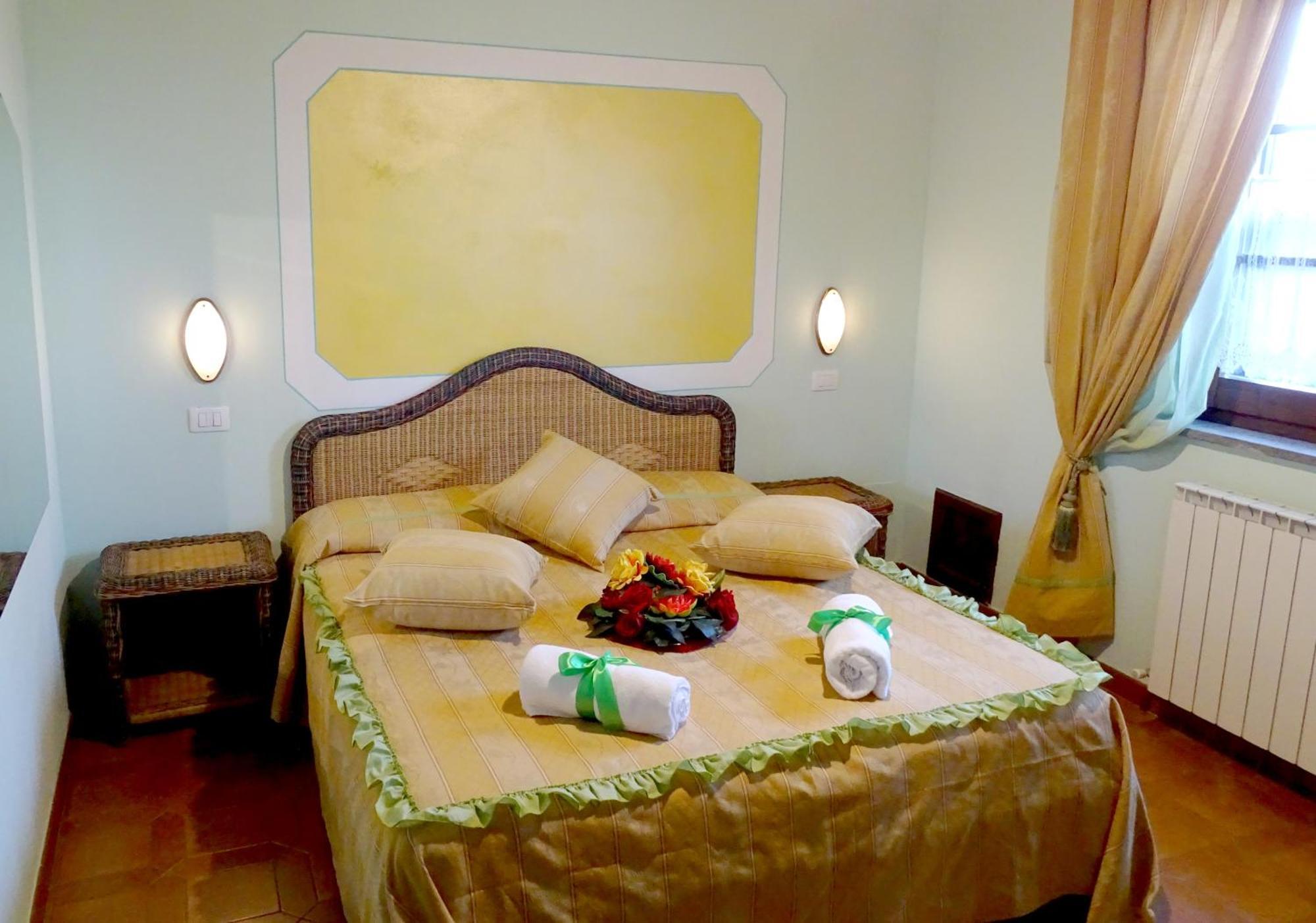 קאסטיגליונה דל לאגו Country House Podere Lacaioli מראה חיצוני תמונה
