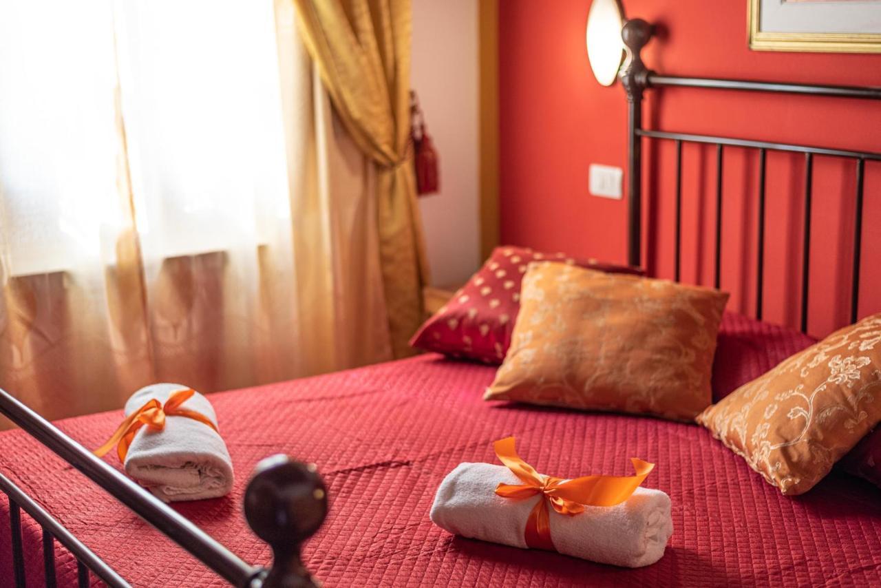 קאסטיגליונה דל לאגו Country House Podere Lacaioli מראה חיצוני תמונה
