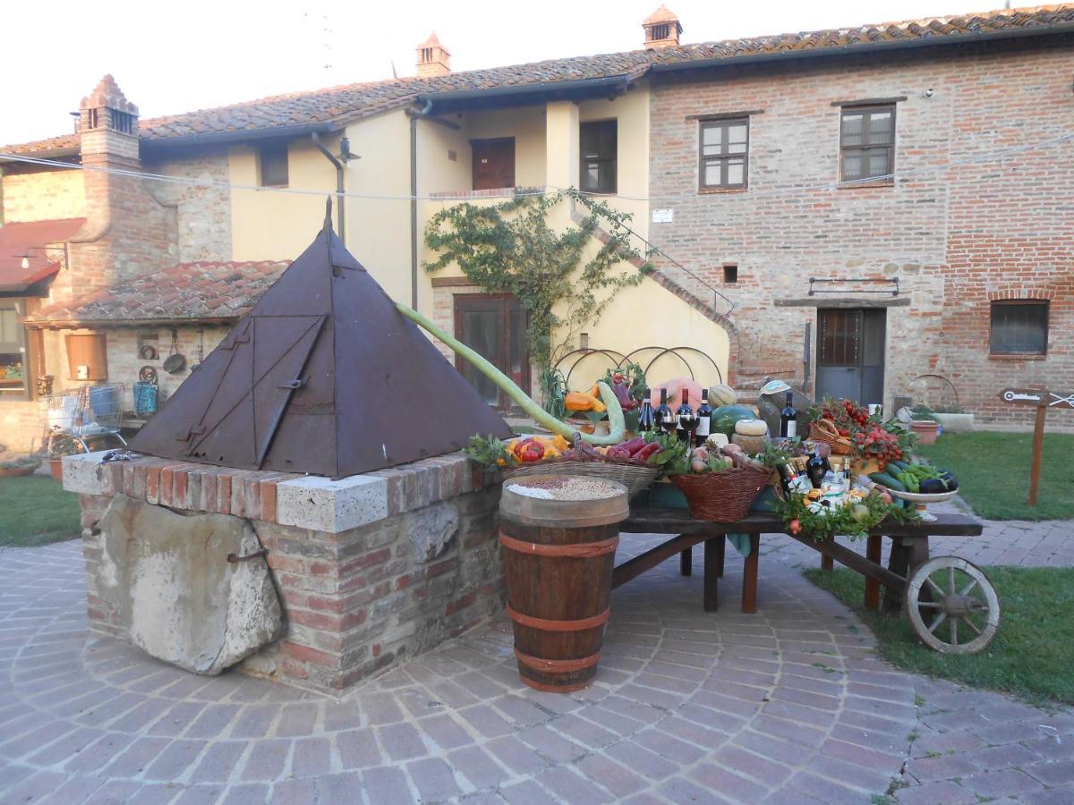 קאסטיגליונה דל לאגו Country House Podere Lacaioli מראה חיצוני תמונה